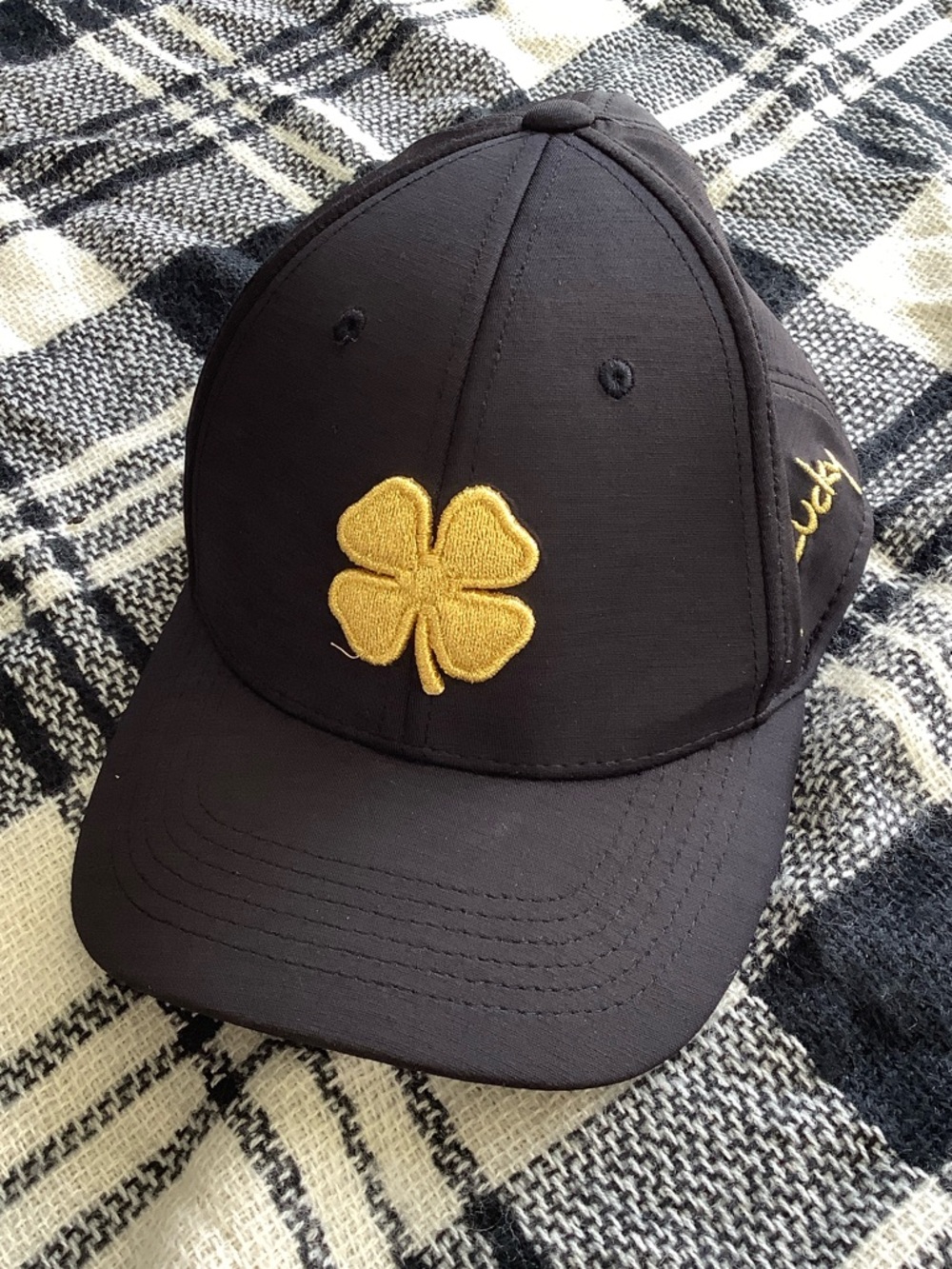 Black clover black & gold fitted baseball cap